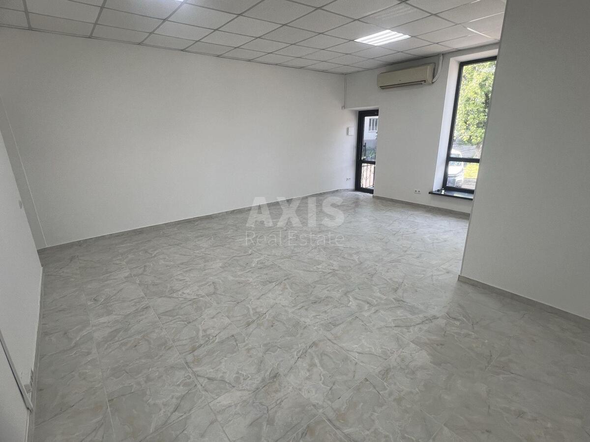 Объект торговли пр-т Шухевича Романа 2А, 60м2576370