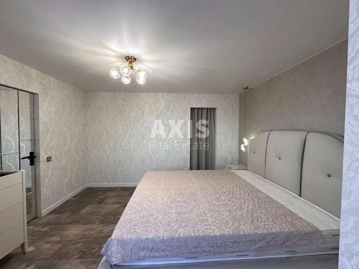 2к квартира ул. Ахматовой Анны 46304065