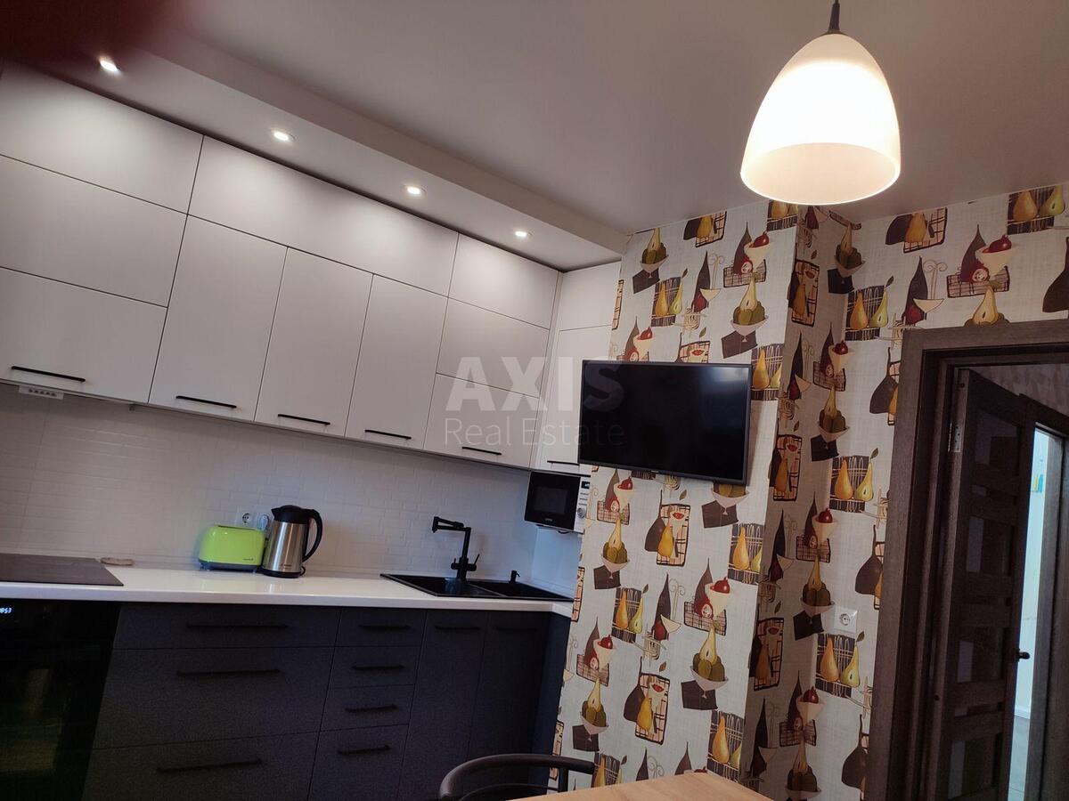 1k apartment vul. Myhajla Maksymovycha 28Е