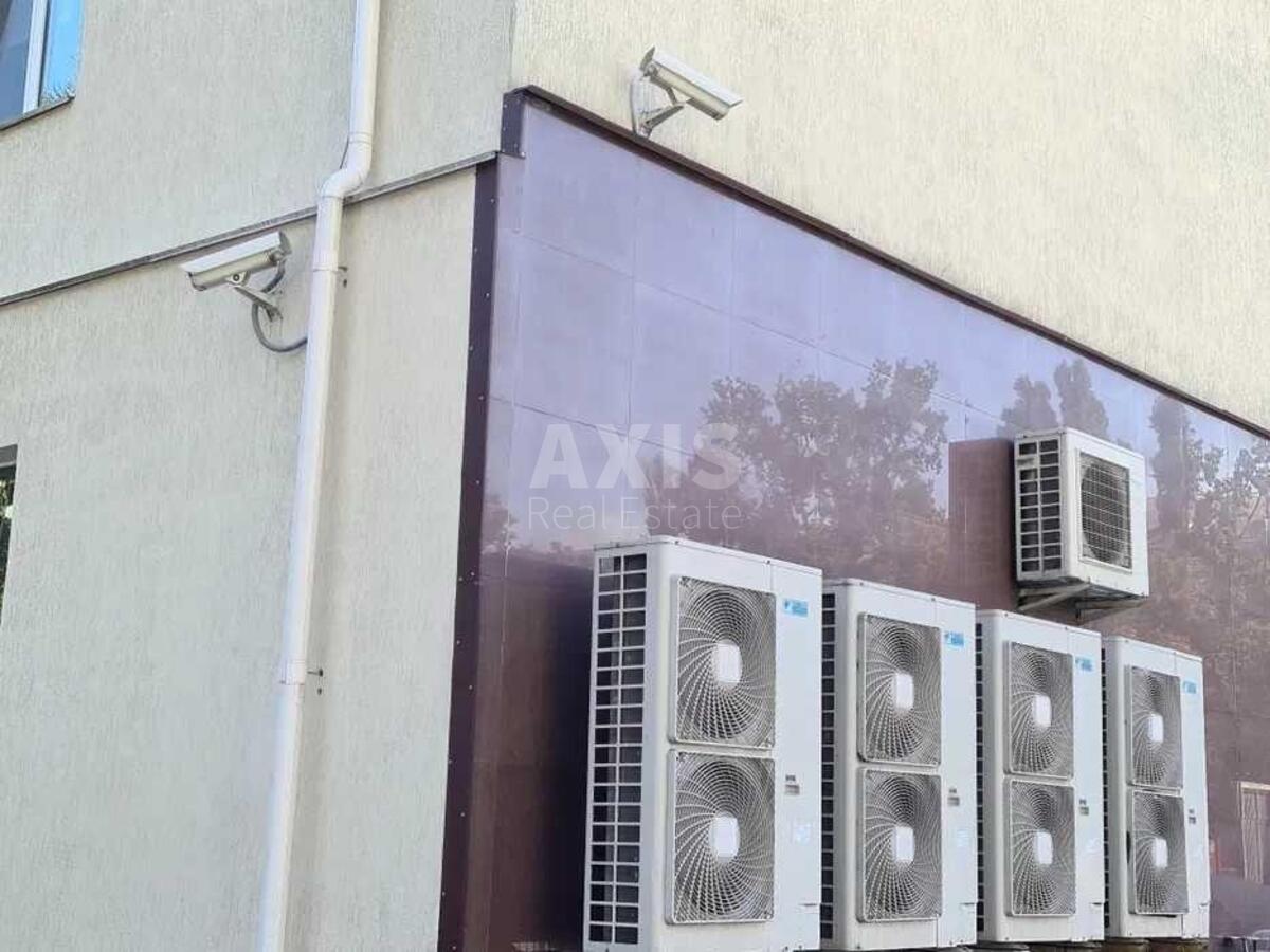 Trade object vul. Vasylenka Mykoly 21, 1686m2635376