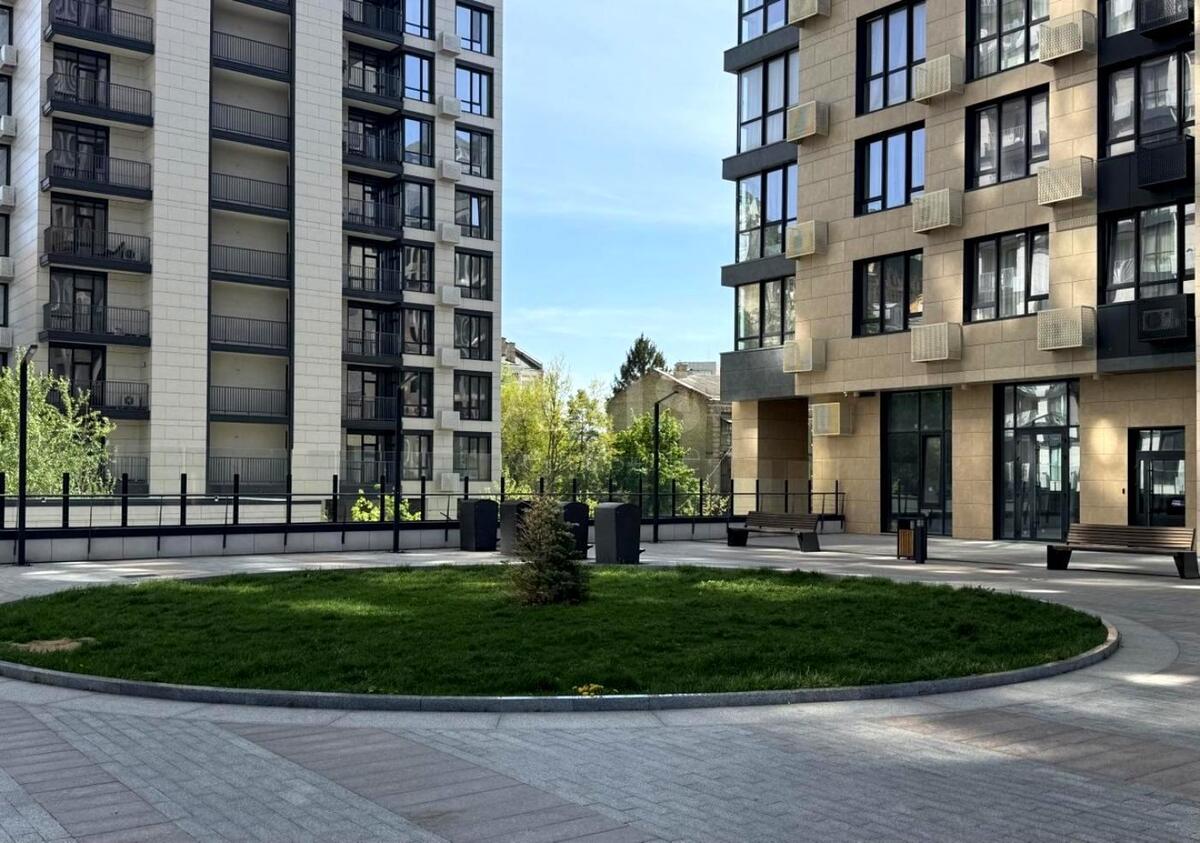 Office vul. Bul'varno-Kudrjavs'ka 15А, 156m2593232