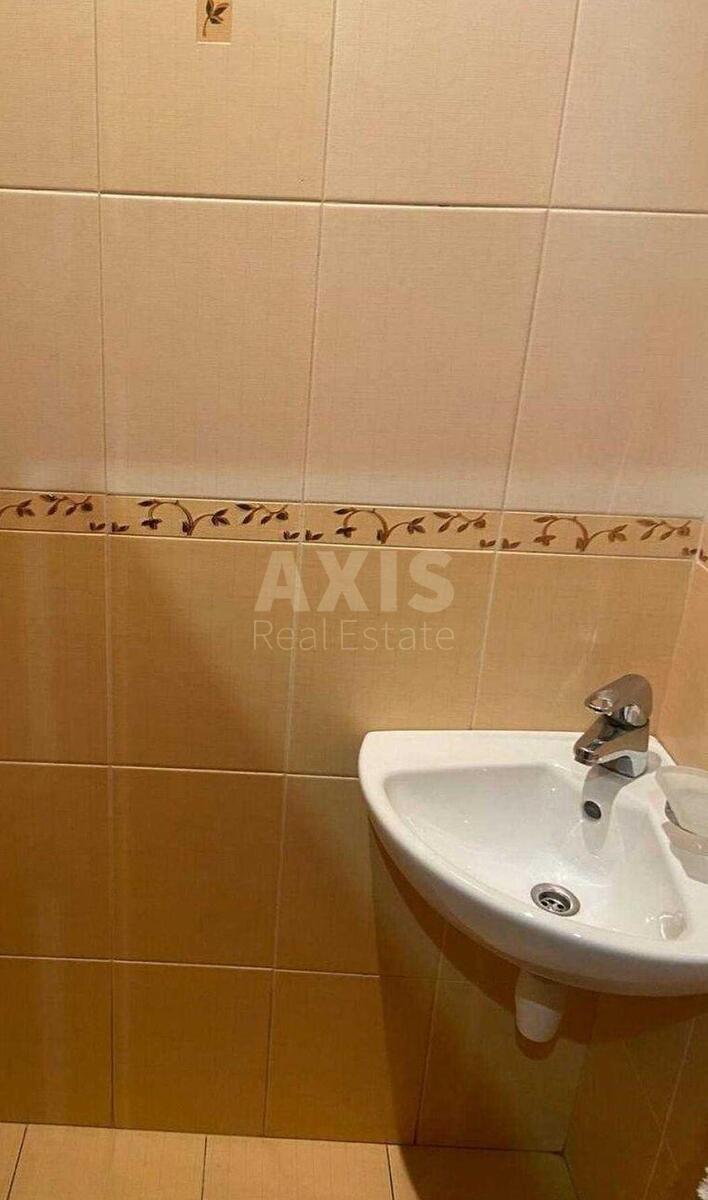 2k apartment vul. Urlivs'ka 16/376288412