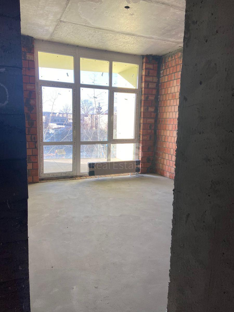 1k apartment vul. Bogatyrs'ka 323
