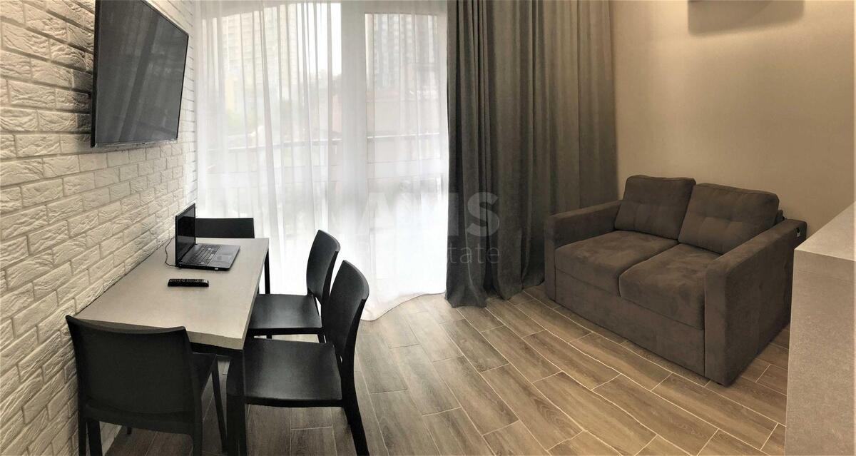 1k apartment vul. Predslavyns'ka 554