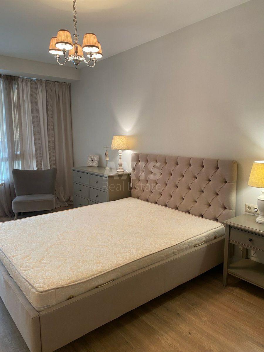 2k apartment vul. Glybochyc'ka 13