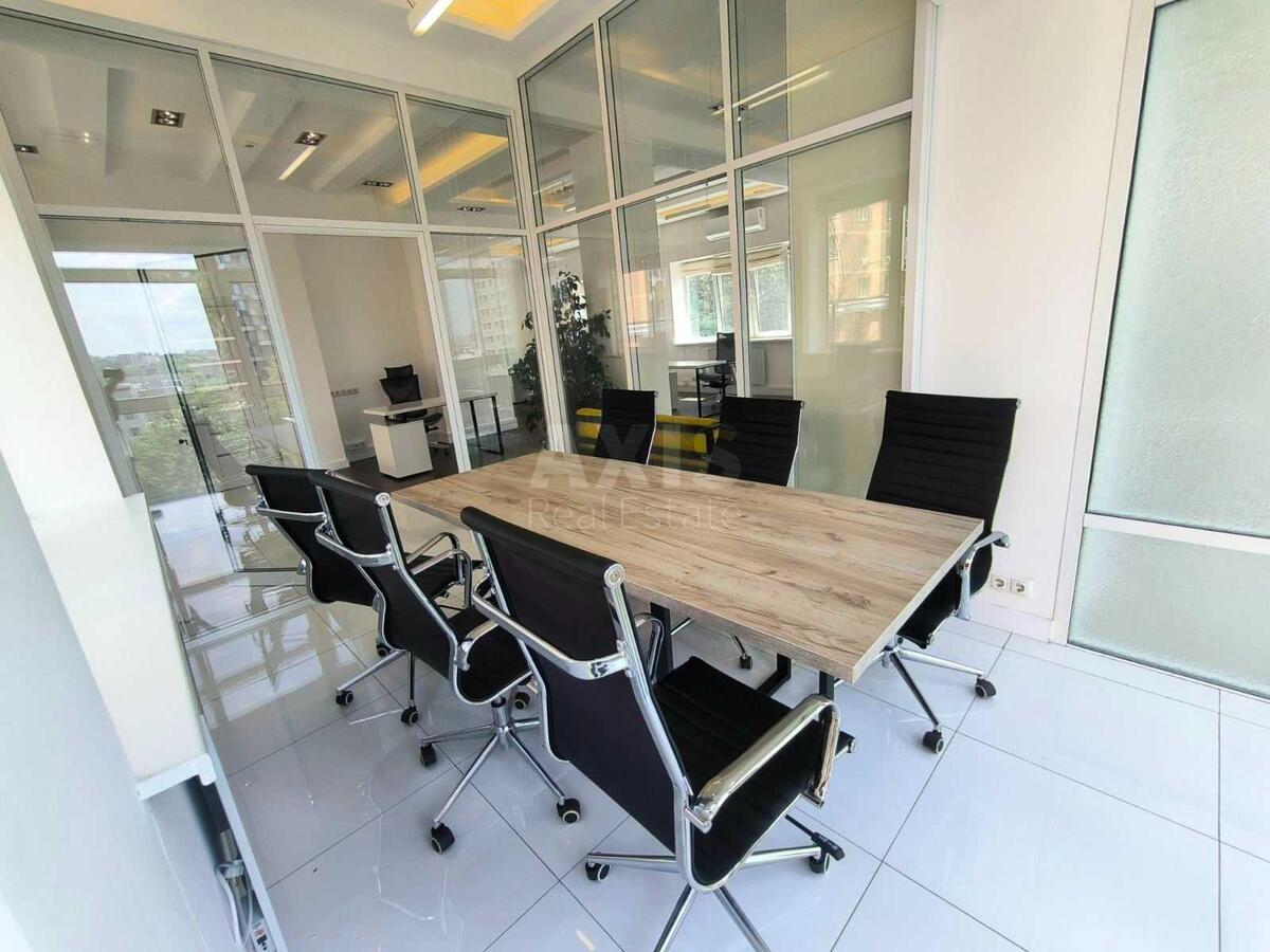 Офис ул. Василия Тютюнника 5А, 96м2596564