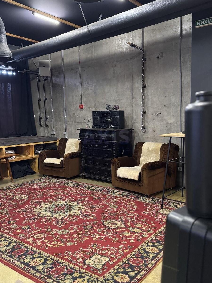 Office pr-t Lobanovs'kogo 4Ж, 150m21