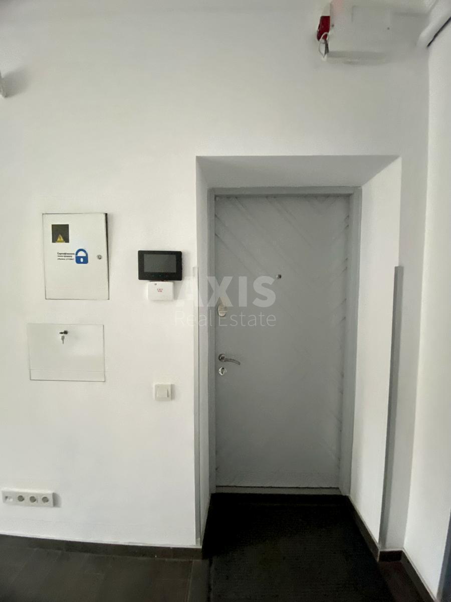 Офис ул. Межигорская 56/50, 37м26390911