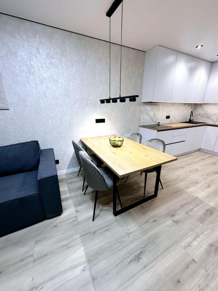 1k apartment vul. Rodyny Kristeriv 20640321