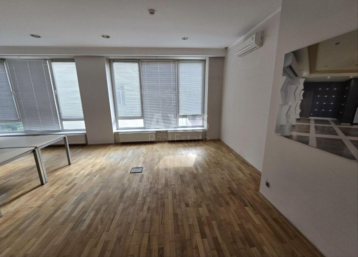 Office vul. Sichovyh Stril'civ 52А, 189m21