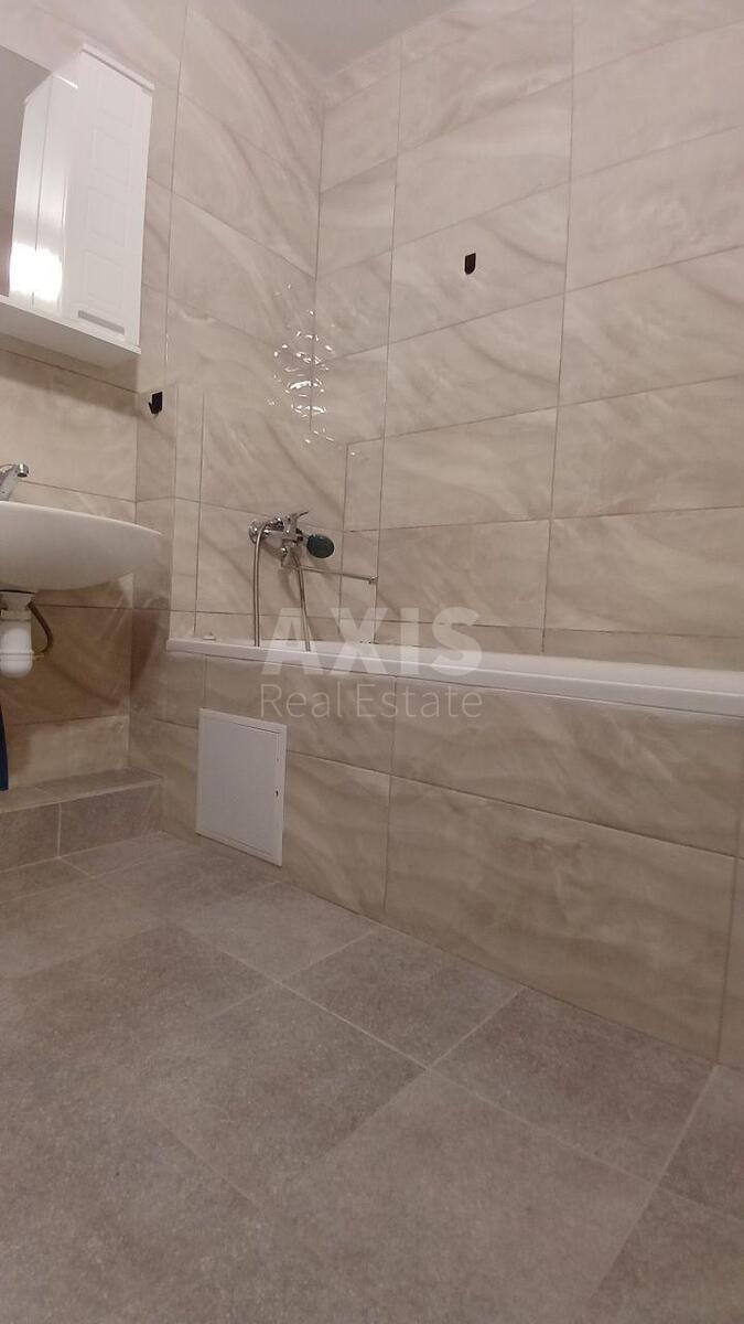 2k apartment vul. Revuc'kogo 548