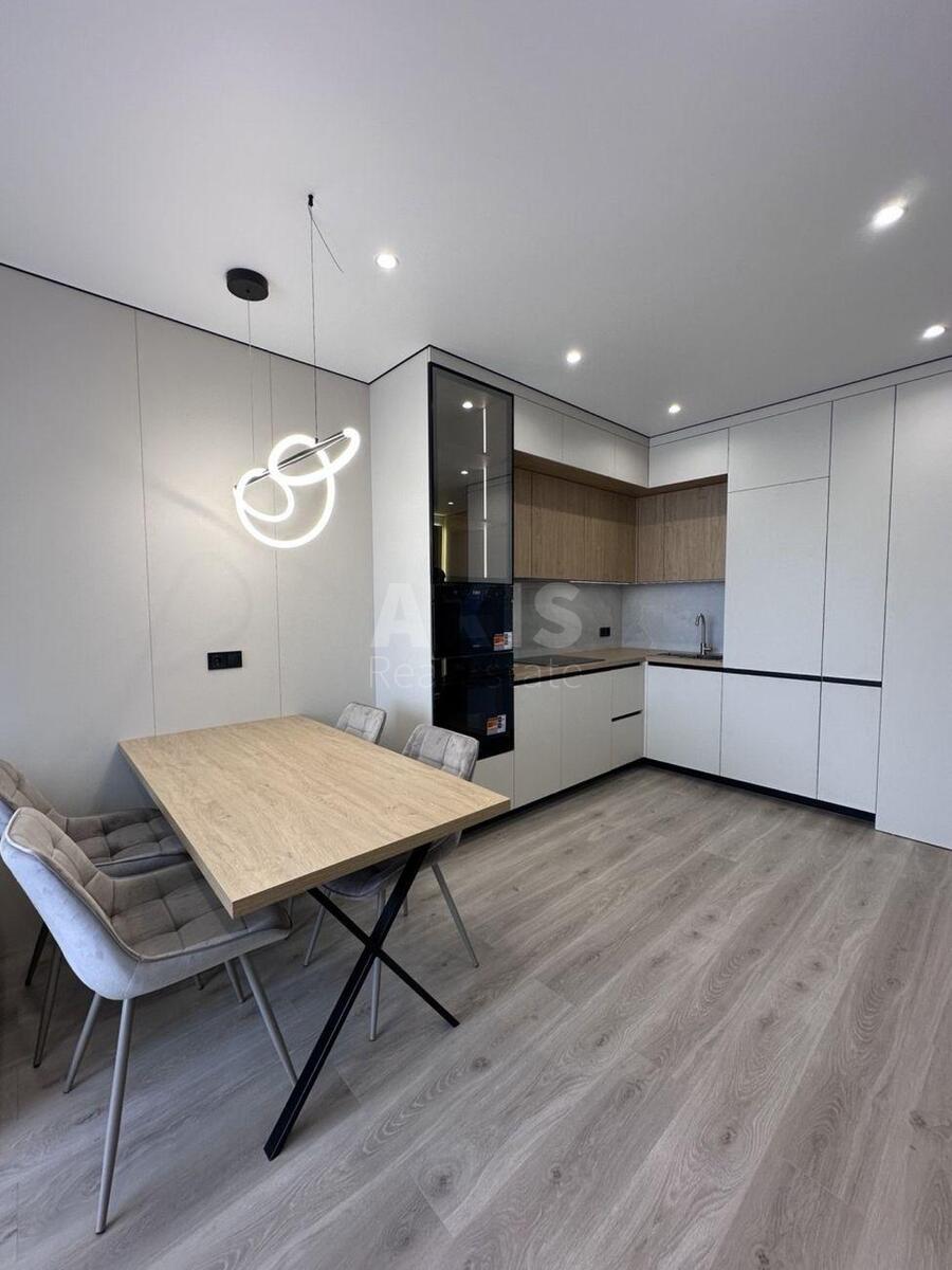 1k apartment vul. Rodyny Kristeriv 208