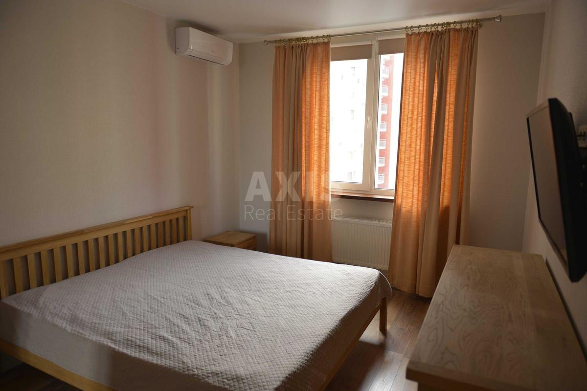 3k apartment vul. Yulia Zdanovska 50/26