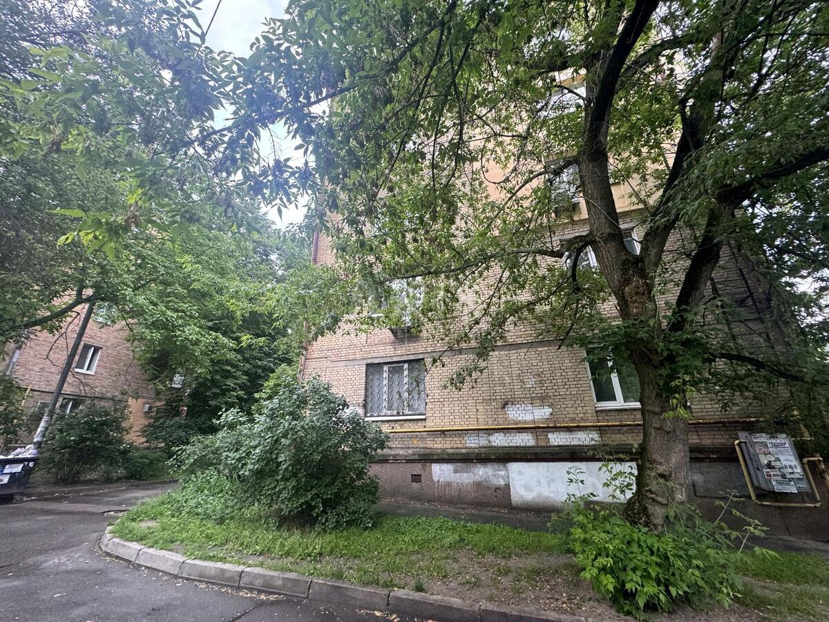 2к квартира ул. Дорошенко Петра 61615050