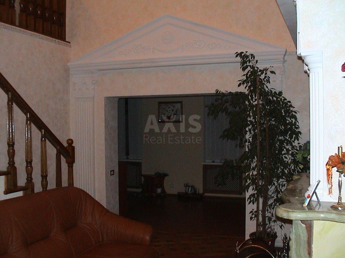 House vul. Krasnokuts'ka, 351m2, Kyiv city4