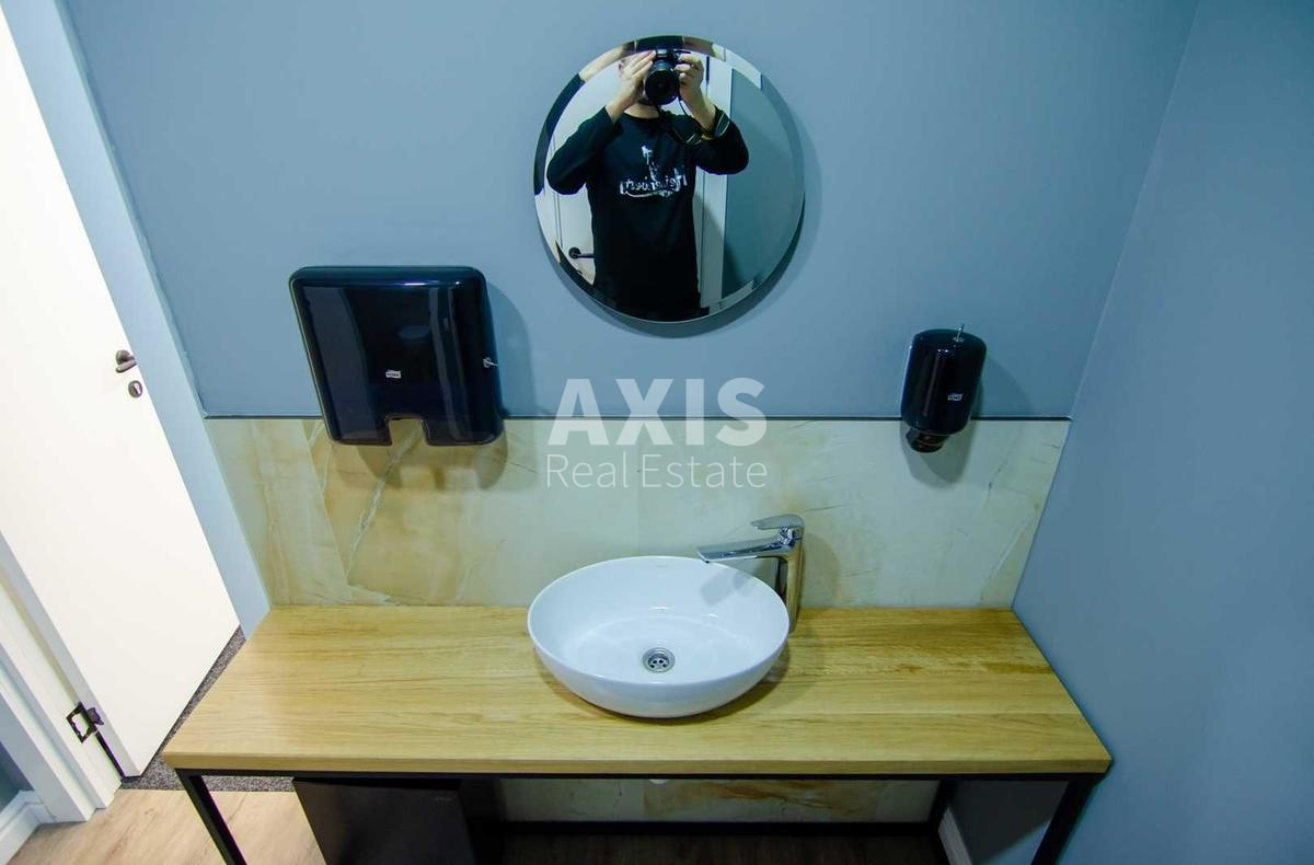 Office vul. Pymonenka Mykoly 13, 261m2335798