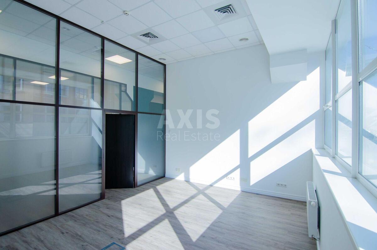 Office prov. Ohtyrs'kyj 7, 588m27