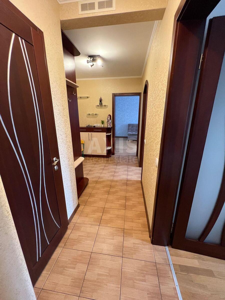 2k apartment vul. Hmel'nyc'ka 106058119