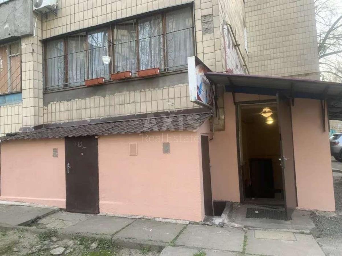 Office vul. Mezhygirs'ka 87А, 200m2