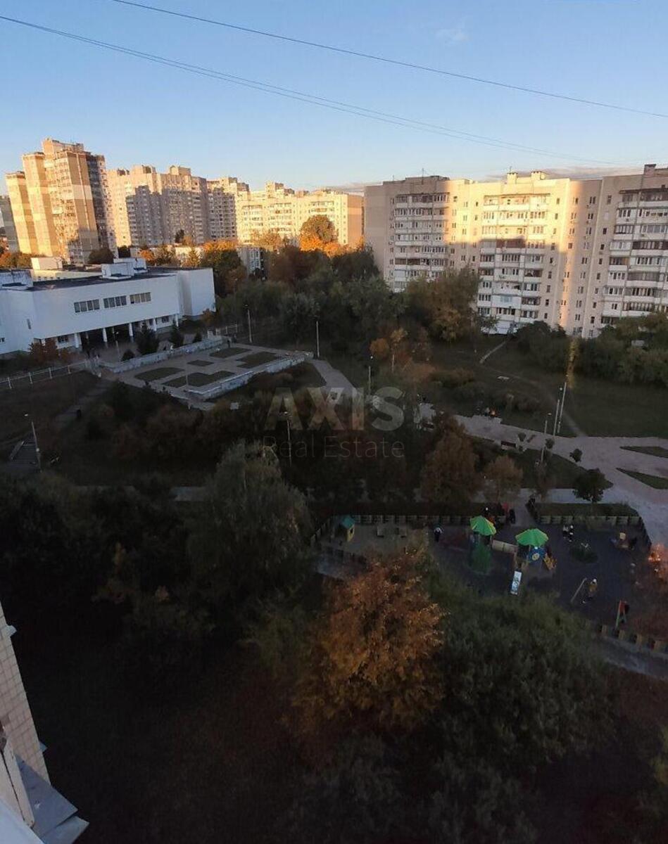 3k apartment vul. Pryluzhna 146065813