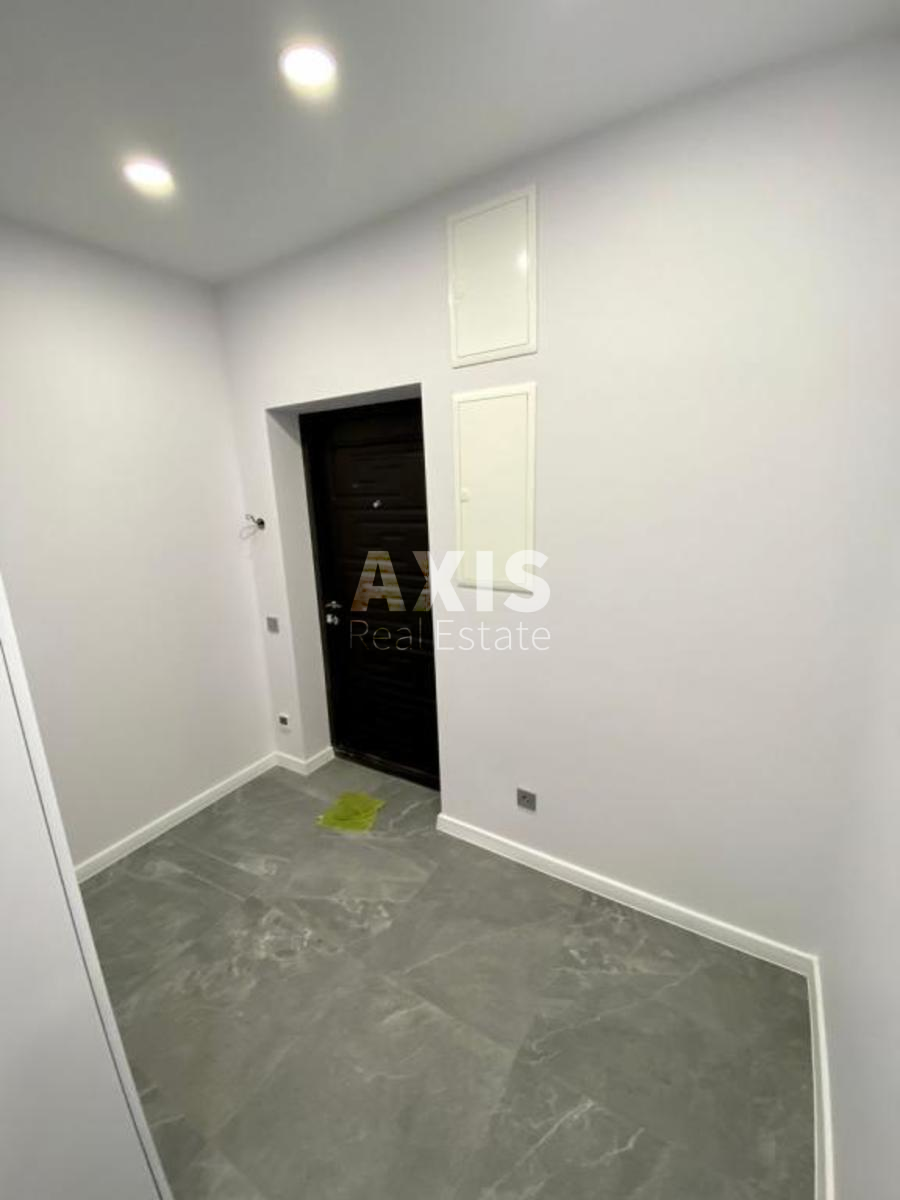 2k apartment vul. Gulaka Mykoly 41