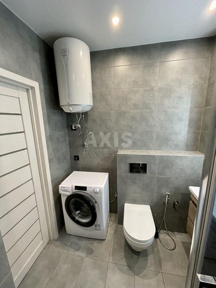 1k apartment vul. Grechka Marshala 10Ж7