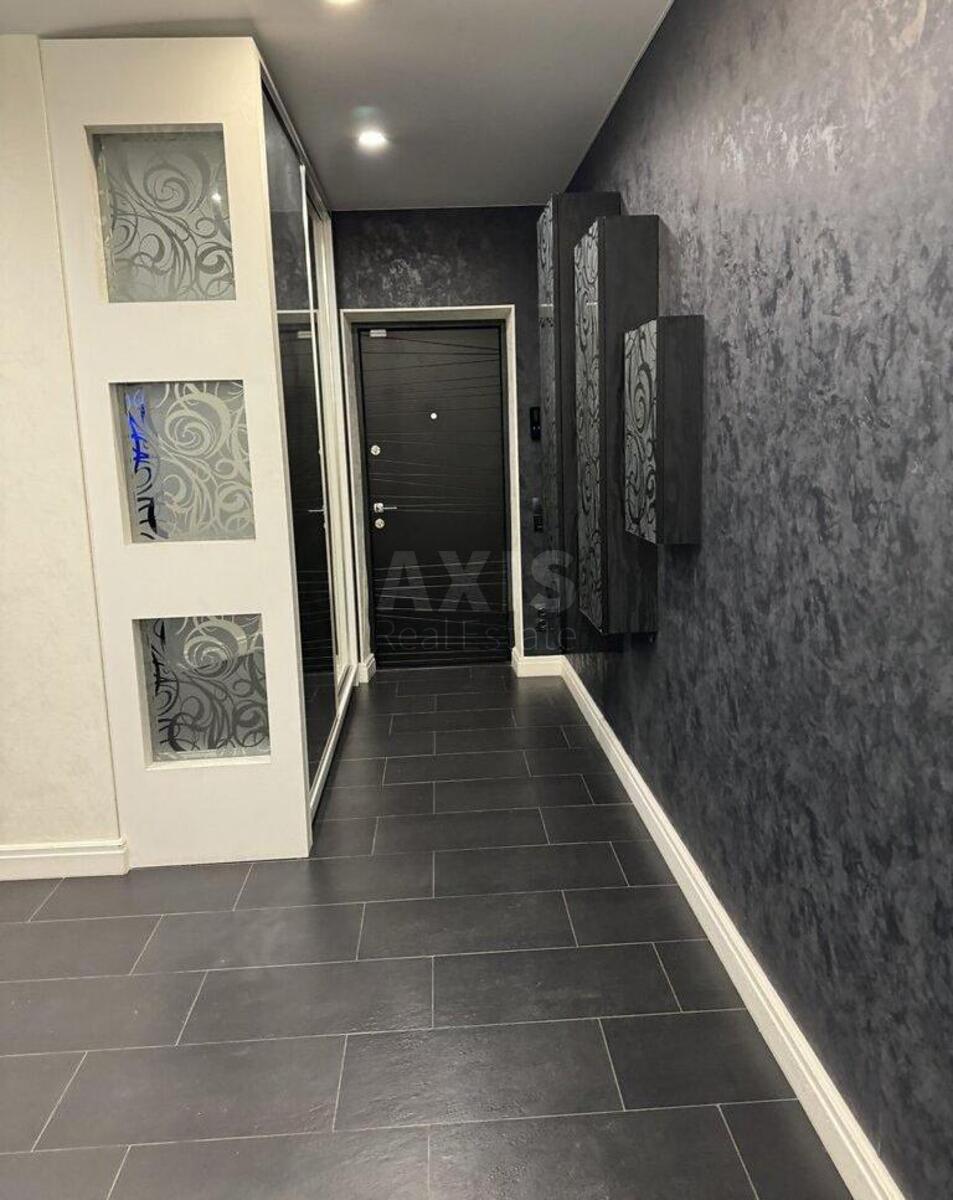3k apartment vul. Gryshka Myhajla 95645512