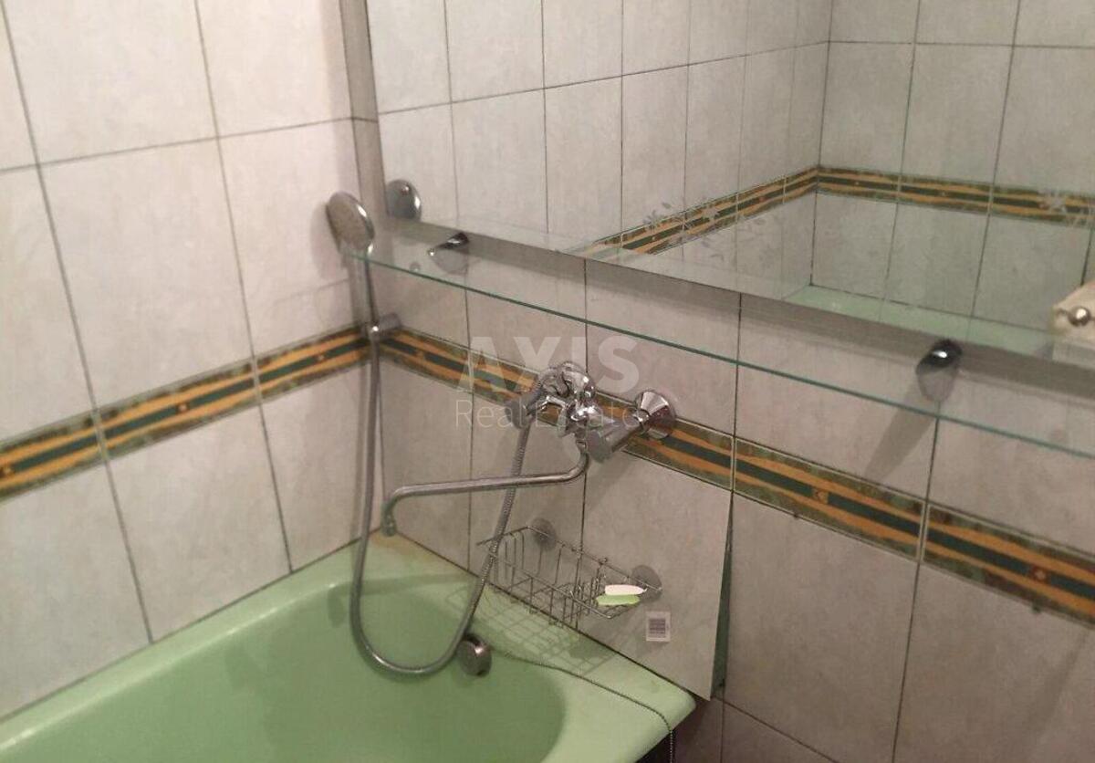 2k apartment vul. Revuc'kogo 178