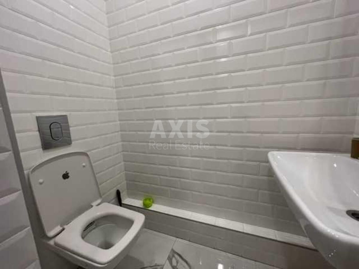 Office vul. Jevgena Konoval'cja 34, 111m2611449