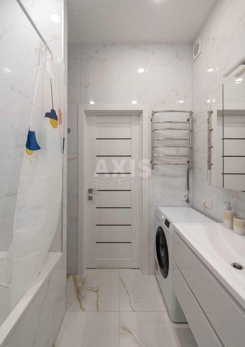 1k apartment vul. Dragomyrova Myhajla 4Б21