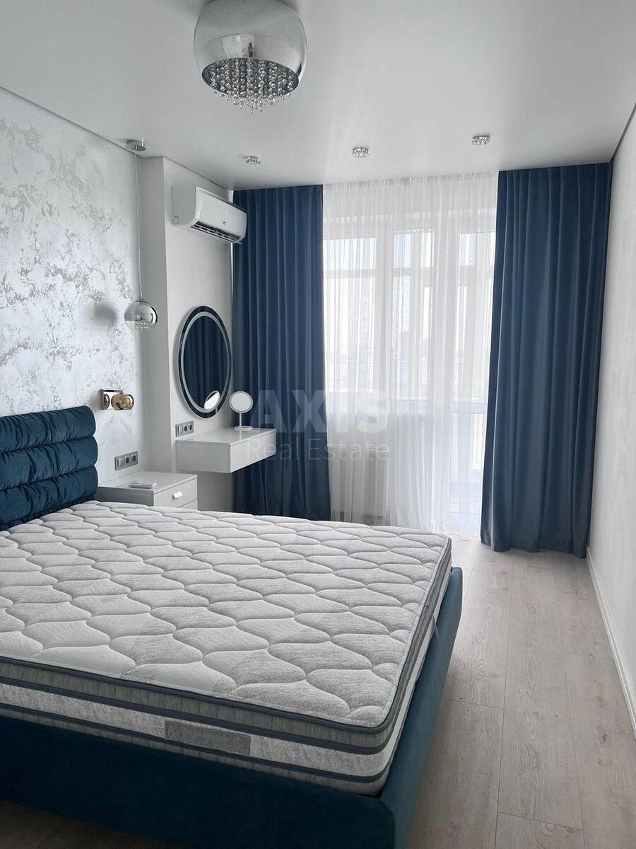 1k apartment pr-t Berestejskij 55626128