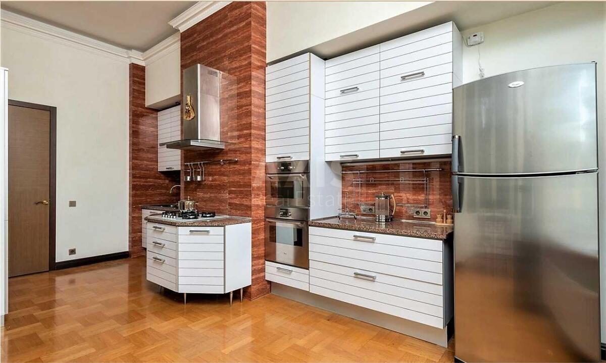 4k apartment vul. Rustaveli Shota 12