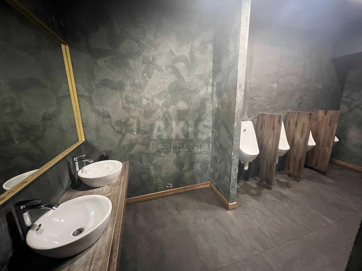 Office vul. Velyka Vasyl'kivs'ka 1/3, 1347m2580808