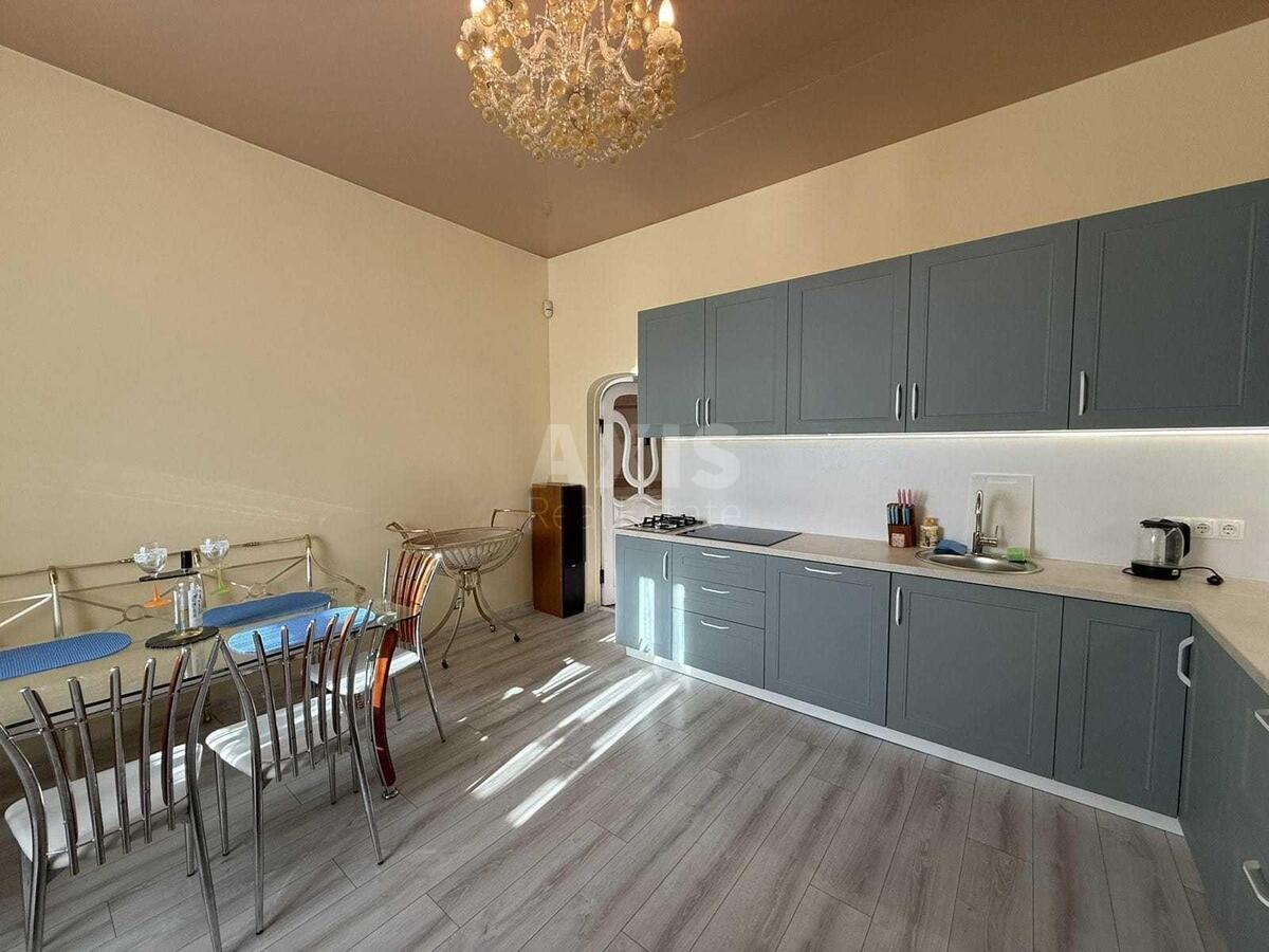 3k apartment bul. Lesi Ukrai'nky 7