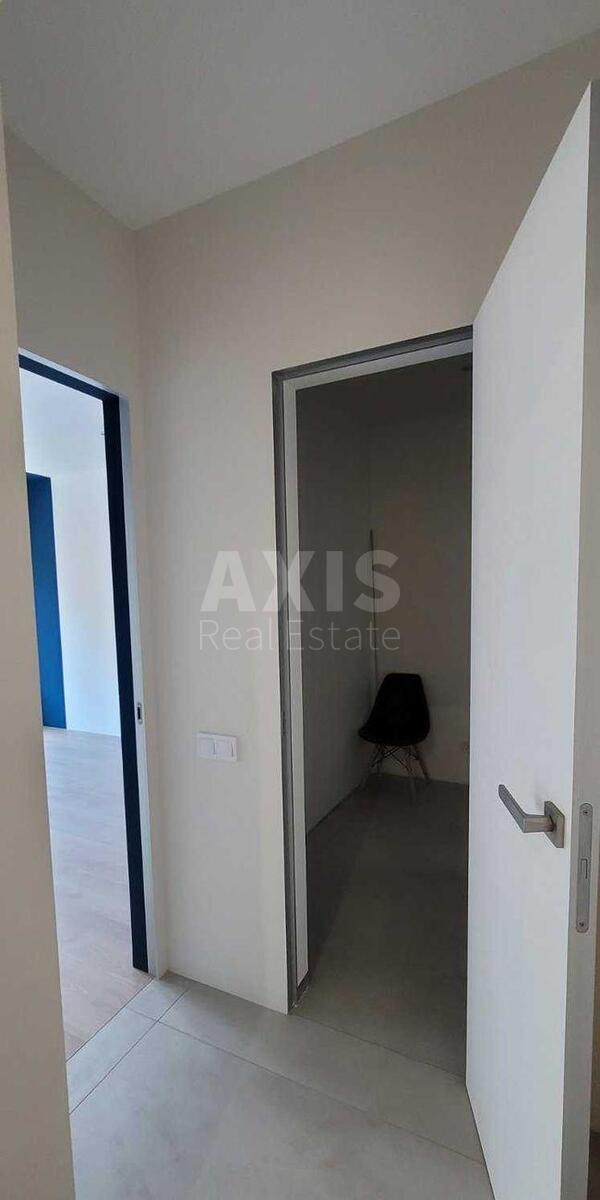 Office bul. Lesi Ukrai'nky 21А, 101m2575424