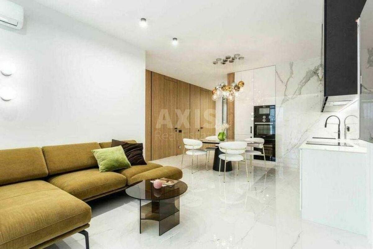 3k apartment vul. Kudri Ivana 16