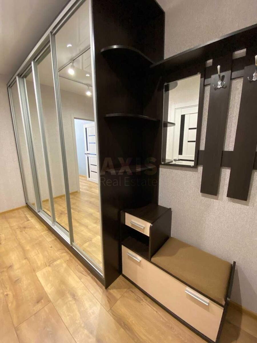 1k apartment bul. Ryl's'kogo Tadeja 1621993