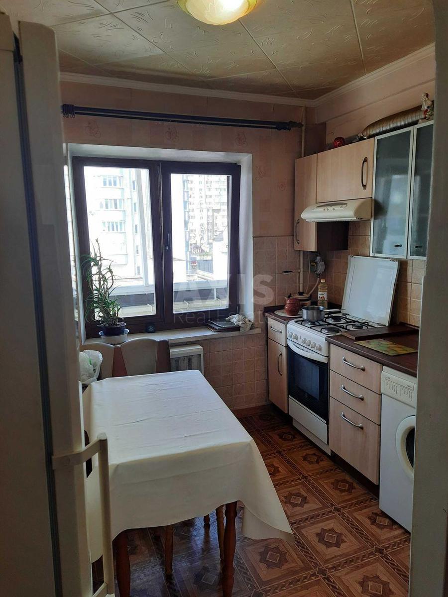 2k apartment vul. Pecheniz'ka 35/431