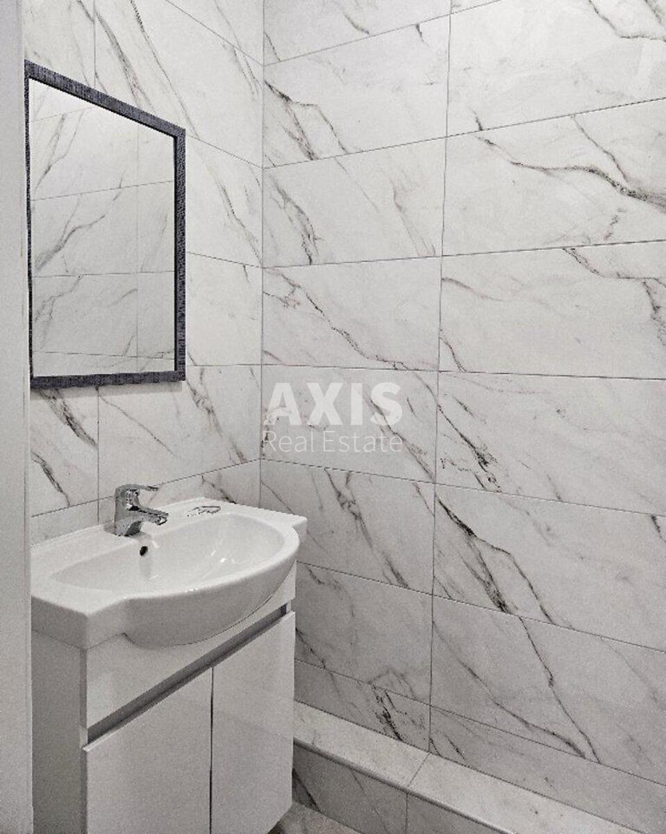 Office vul. Myhajla Maksymovycha 24В, 40m22