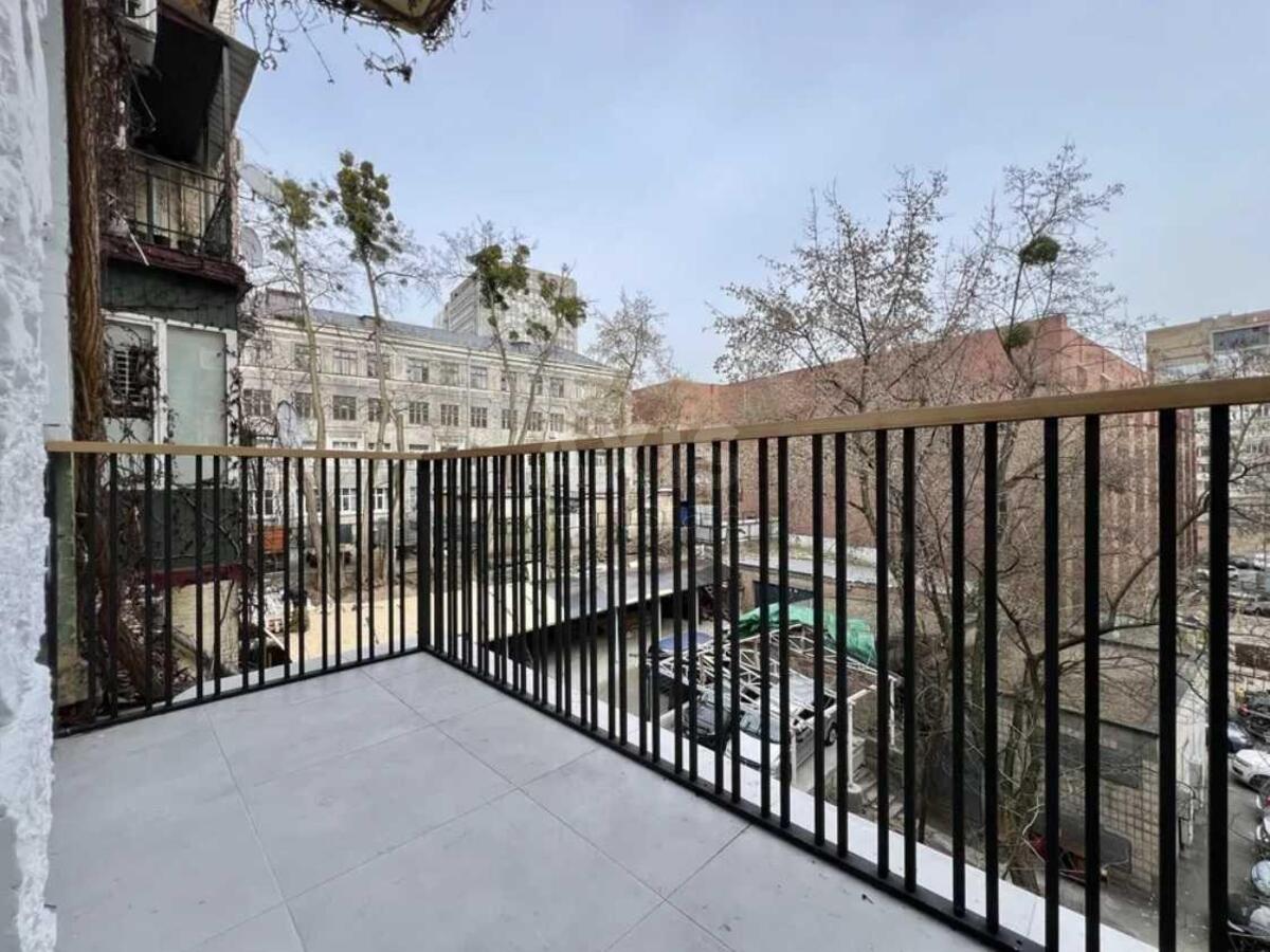 Office vul. Bul'varno-Kudrjavs'ka 51, 125m21