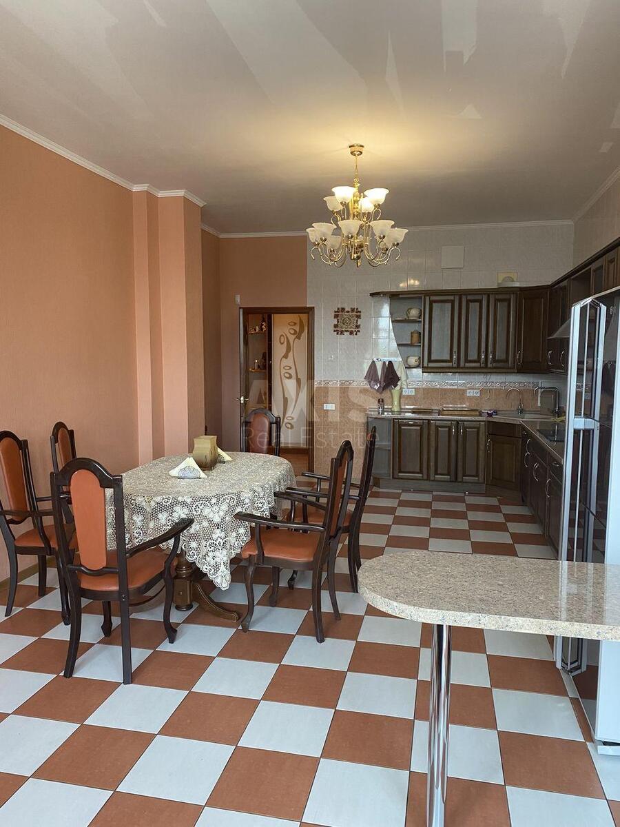 4k apartment vul. Proviants'ka 3