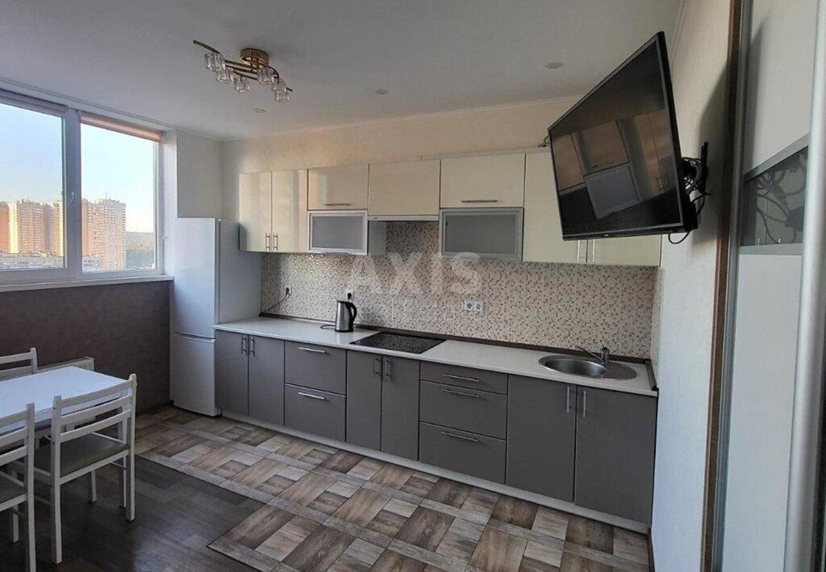 1k apartment vul. Sim'i' Kul'zhenkiv 330