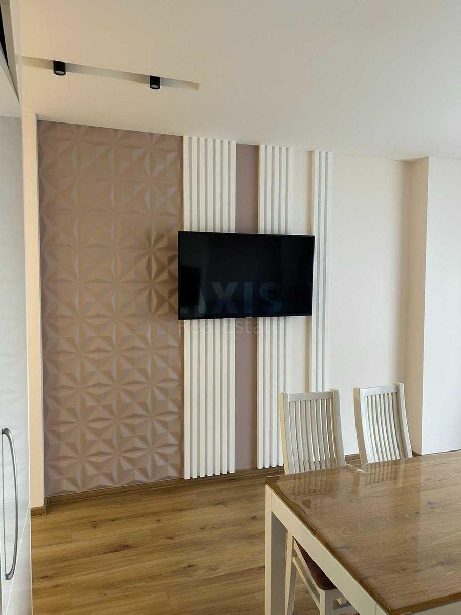 2k apartment vul. Sverstjuka Jevgena 62