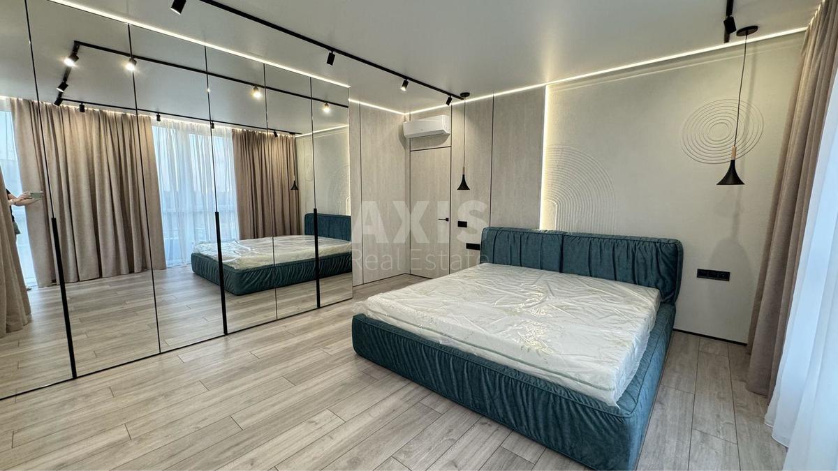 2k apartment vul. Pivnichno-Syrec'ka 12