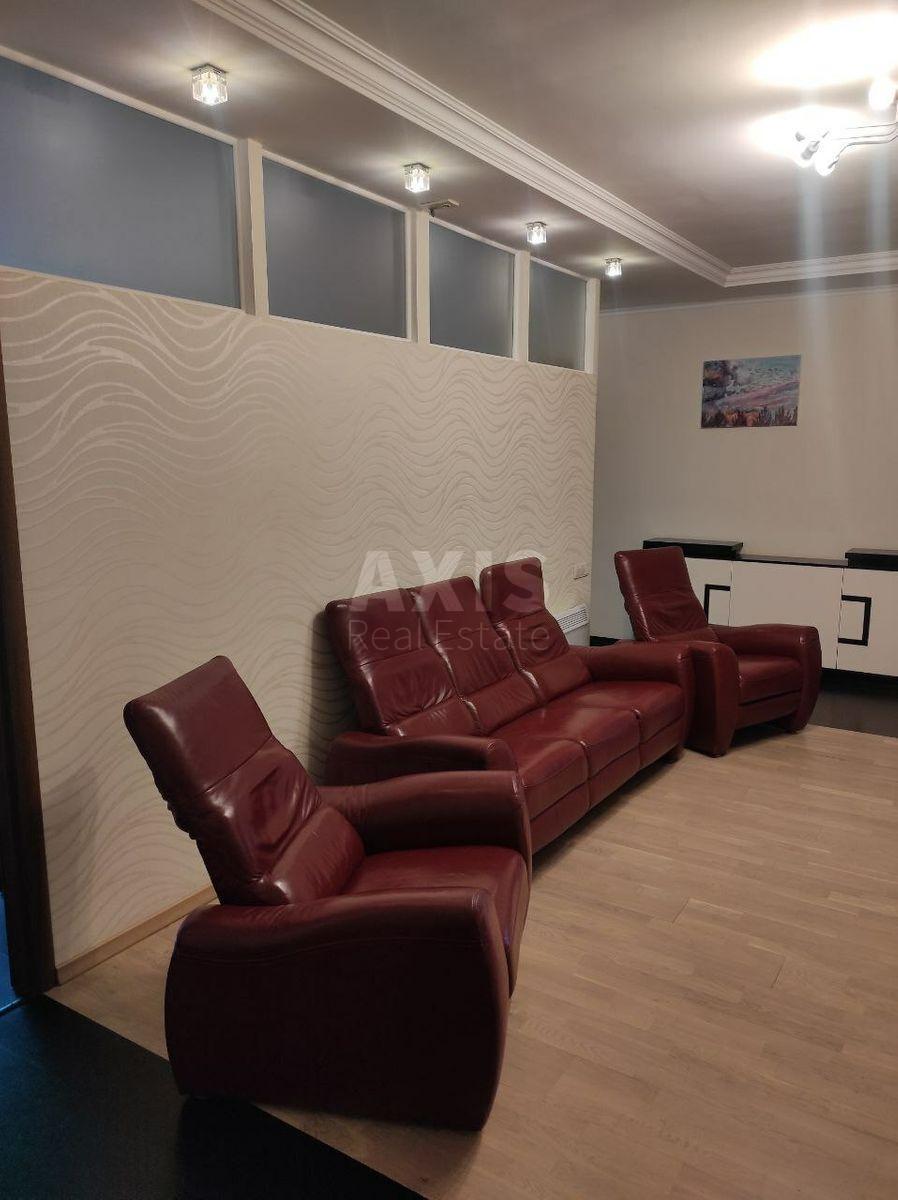5k apartment vul. Kondratjuka Jurija 18Б1
