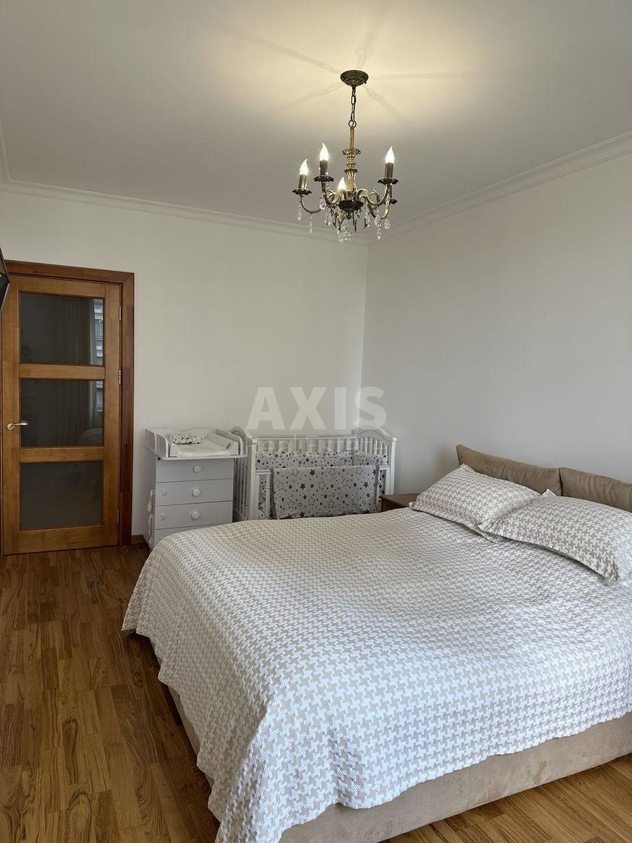1k apartment vul. Petryc'kogo Anatolija 190
