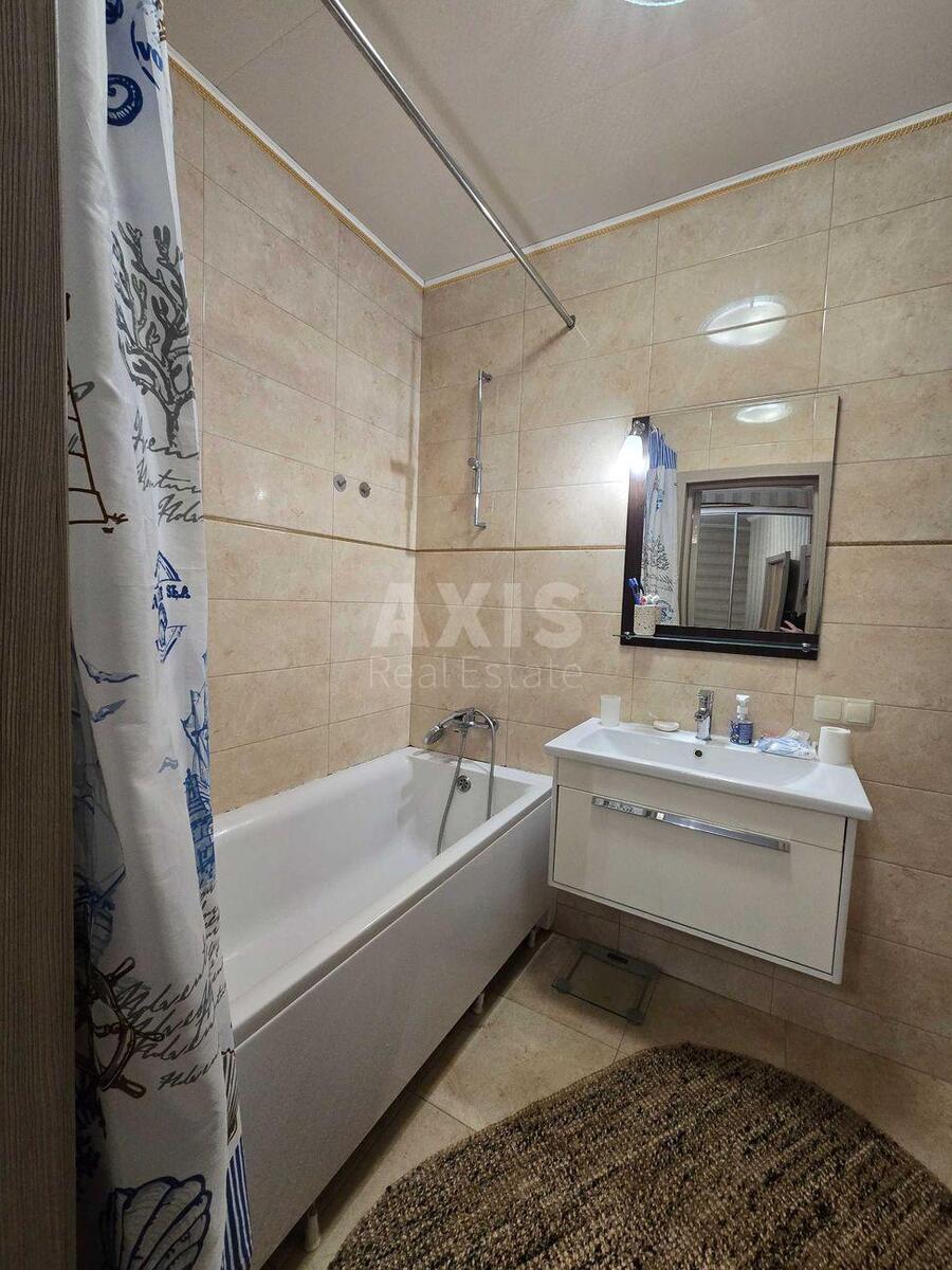 1k apartment vul. Oleny Pchilky 8638016