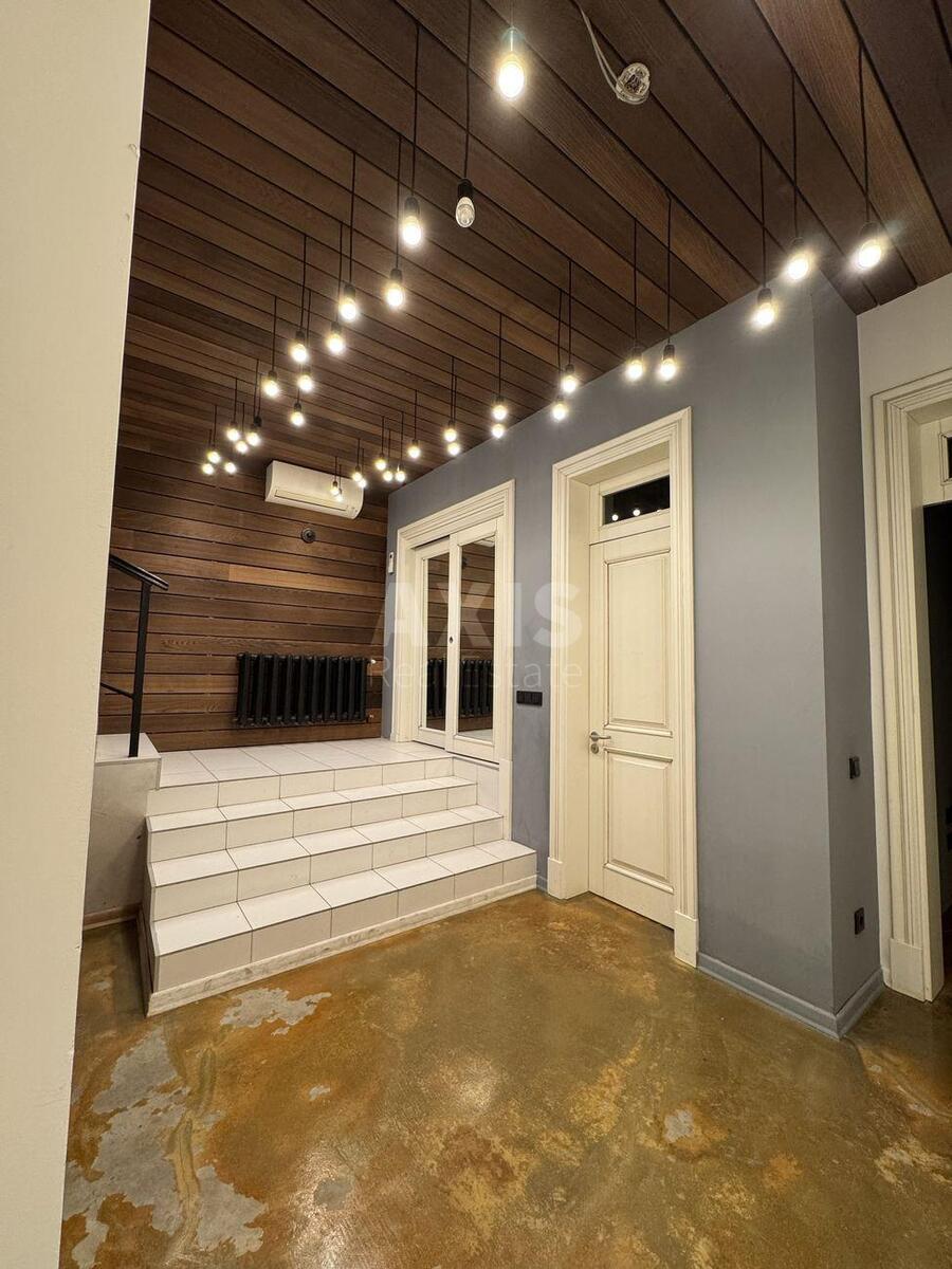Office pr-t Lobanovs'kogo 4Ж, 150m25