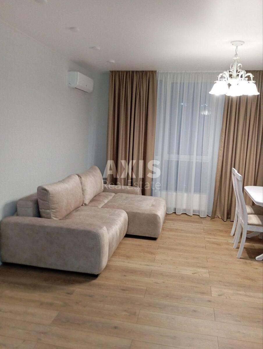 3k apartment vul. Pivnichno-Syrec'ka 12