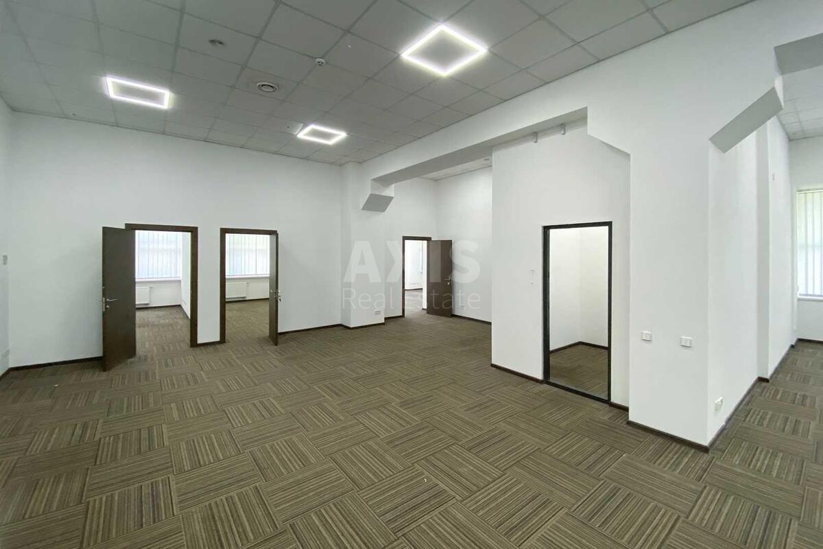 Office prov. Ohtyrs'kyj 7, 610m21